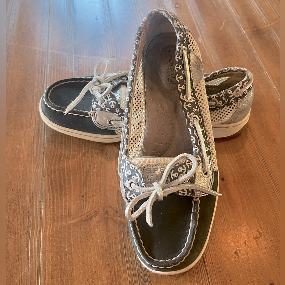 Sperry Anchor Boat Shoes. Size 6.5, Navy Blue, Silver, and White mesh sides.